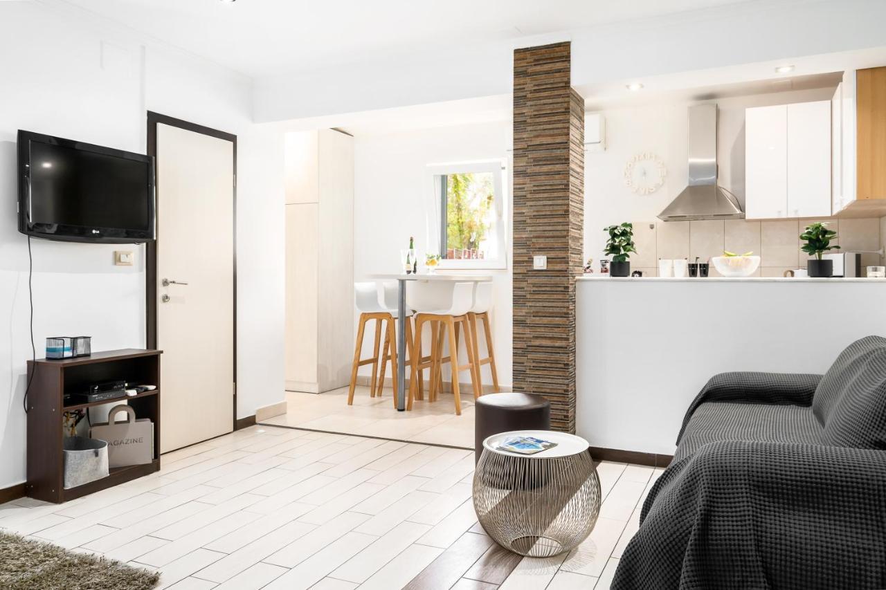 Studio Apartment La Luna Сплит Экстерьер фото