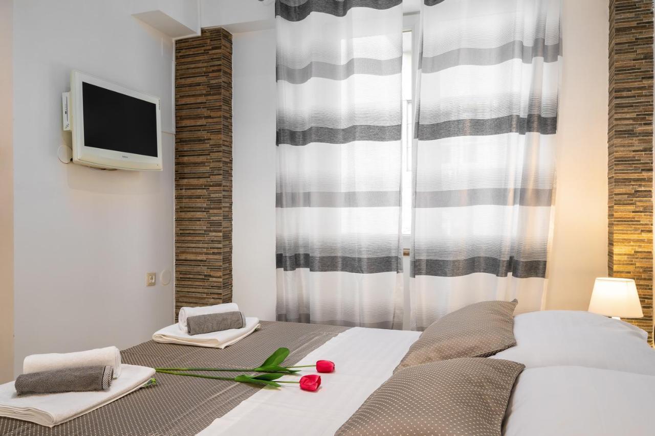 Studio Apartment La Luna Сплит Экстерьер фото